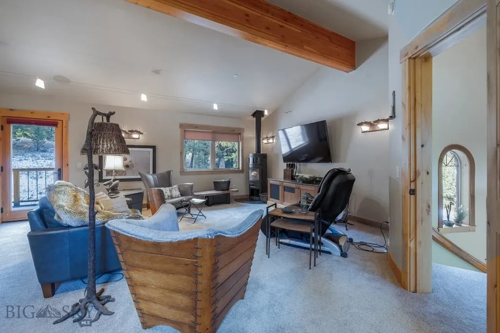81 Steamboat Trail Gallatin Gateway MT 59730