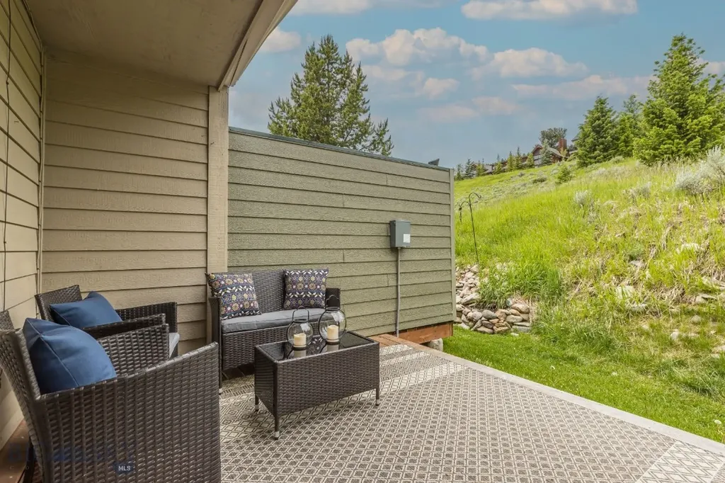 85 Spruce Cone Big Sky MT 59716