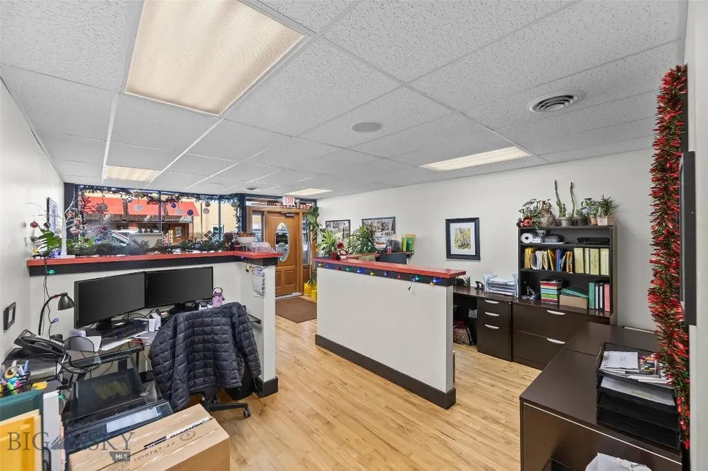 124/126 S 2nd Livingston MT 59047