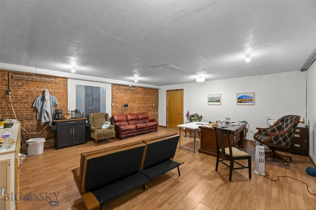 124/126 S 2nd Livingston MT 59047