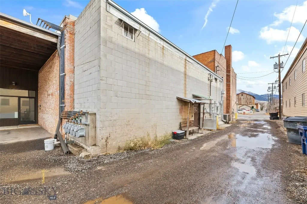 124/126 S 2nd Livingston MT 59047