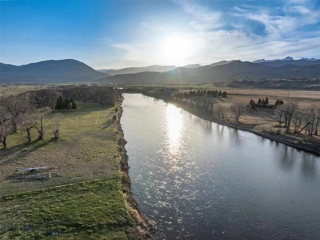 682 E River Road Pray MT 59065