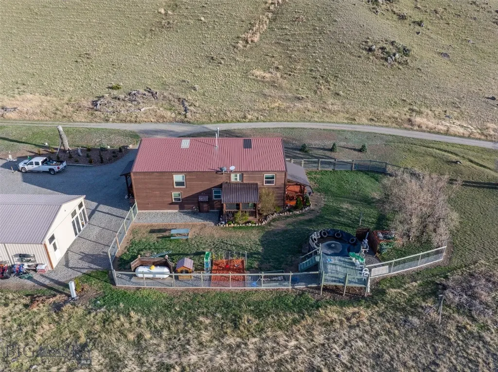 682 E River Road Pray MT 59065