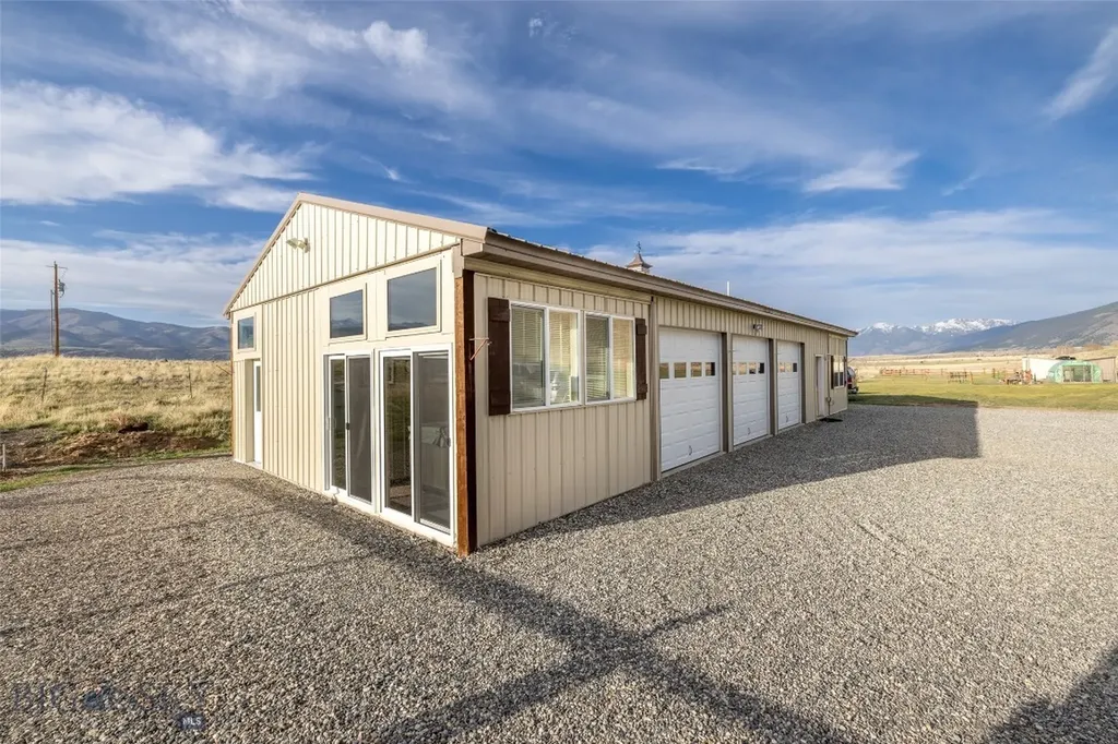 682 E River Road Pray MT 59065