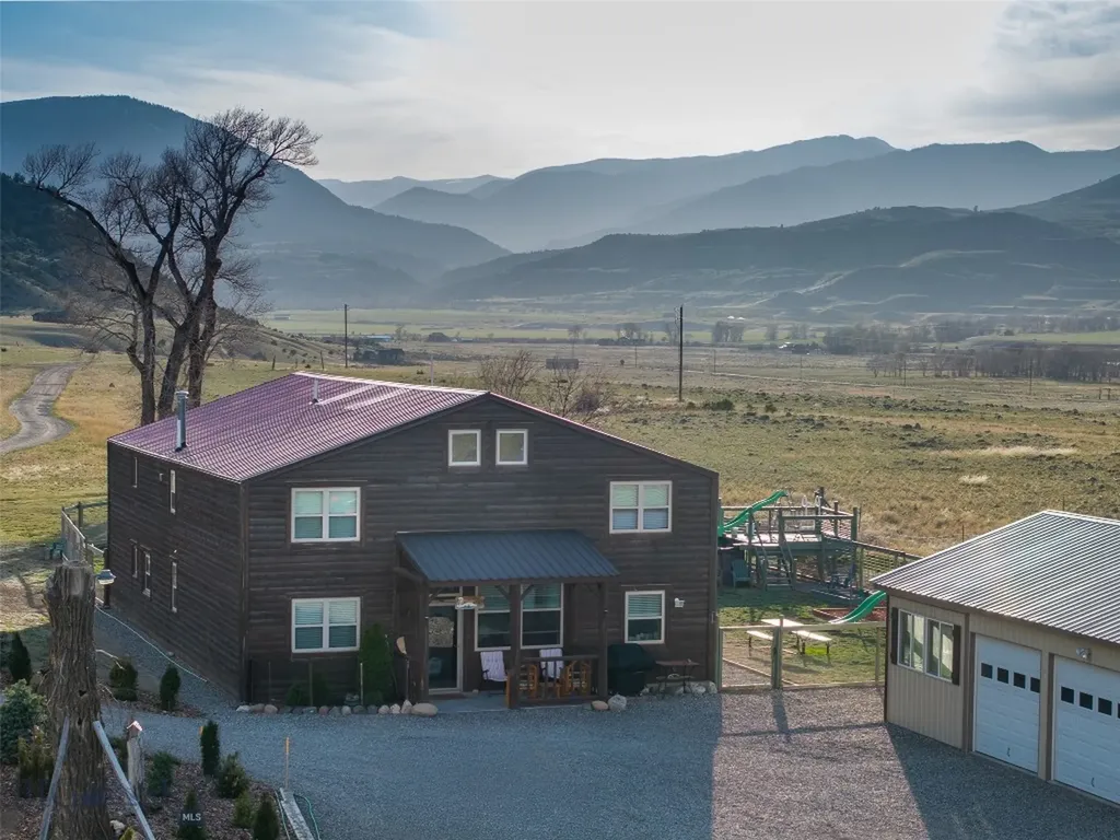 682 E River Road Pray MT 59065