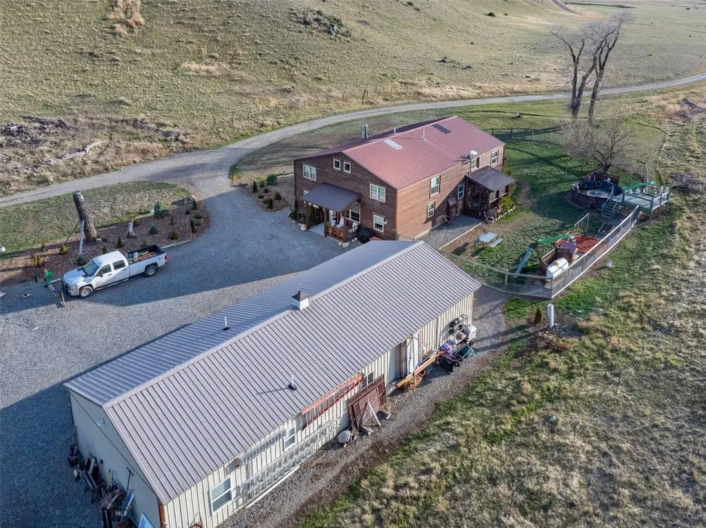 682 E River Road Pray MT 59065