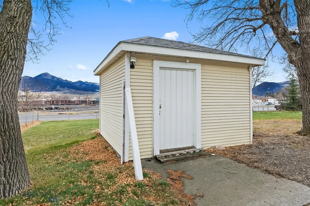 405 N C Street Livingston MT 59047