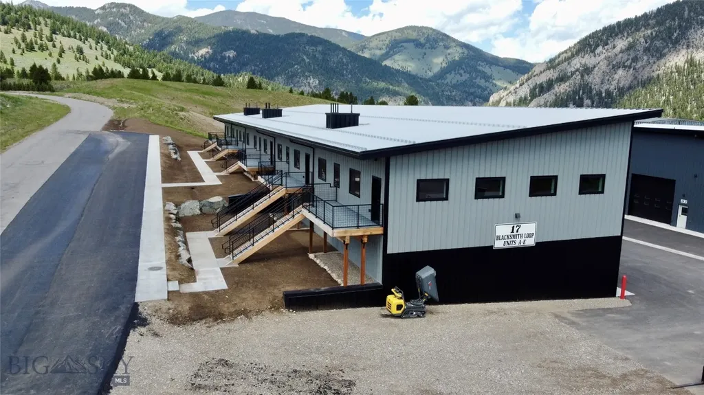Gallatin Gateway MT 59730