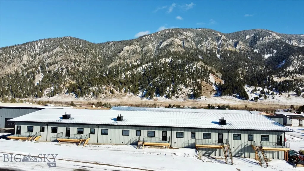 Gallatin Gateway MT 59730