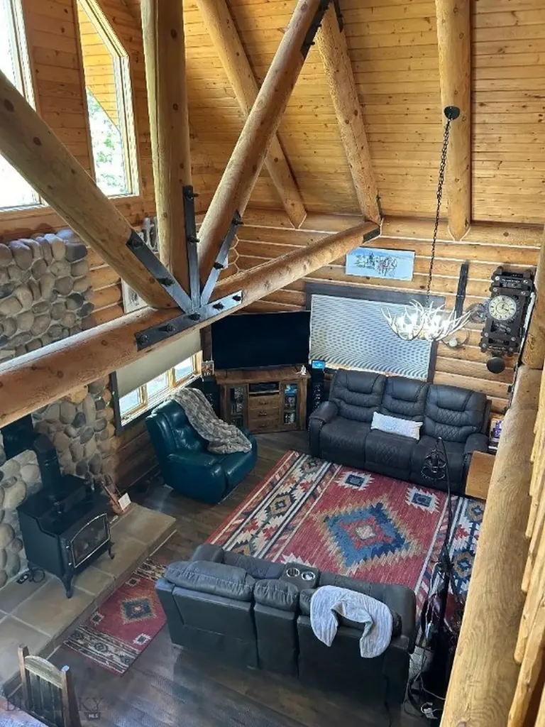 805 N Sylvan Circle West Yellowstone MT 59758
