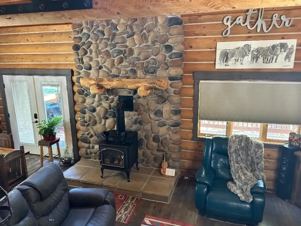 805 N Sylvan Circle West Yellowstone MT 59758