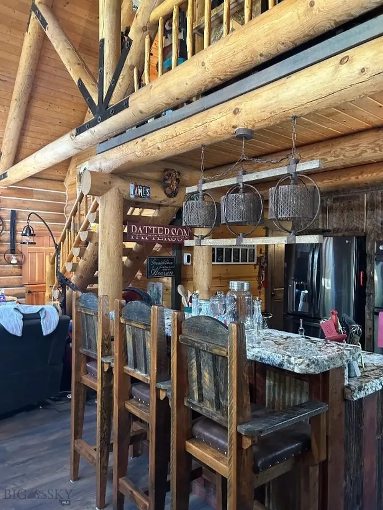 805 N Sylvan Circle West Yellowstone MT 59758