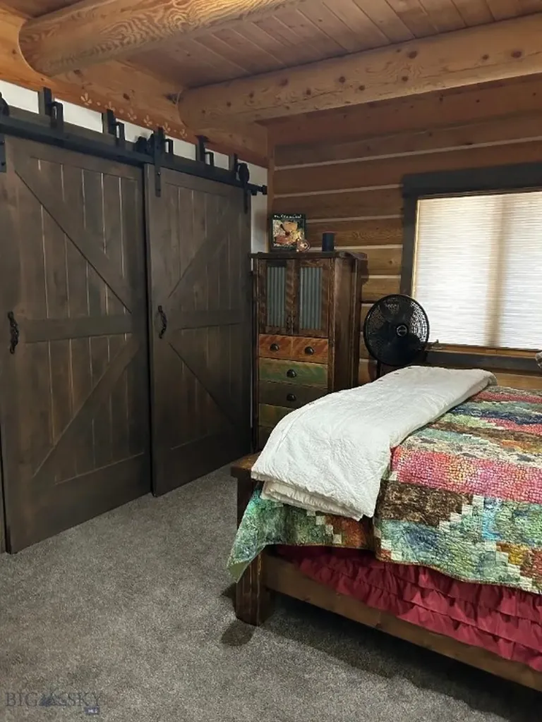 805 N Sylvan Circle West Yellowstone MT 59758