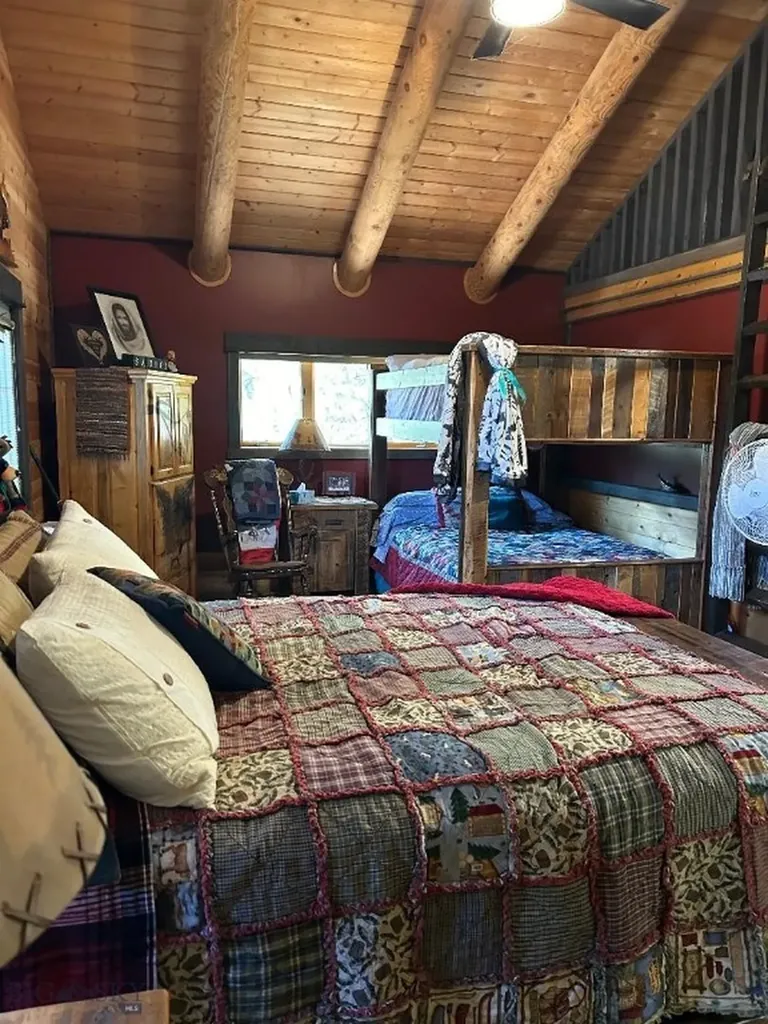 805 N Sylvan Circle West Yellowstone MT 59758
