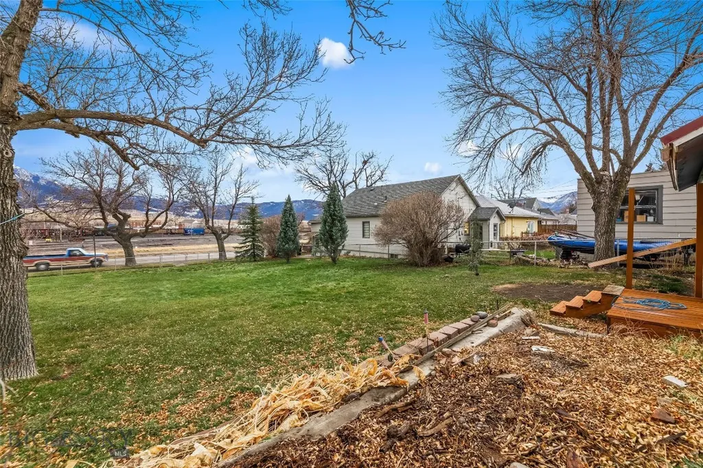 217 E Chinook Street Livingston MT 59047