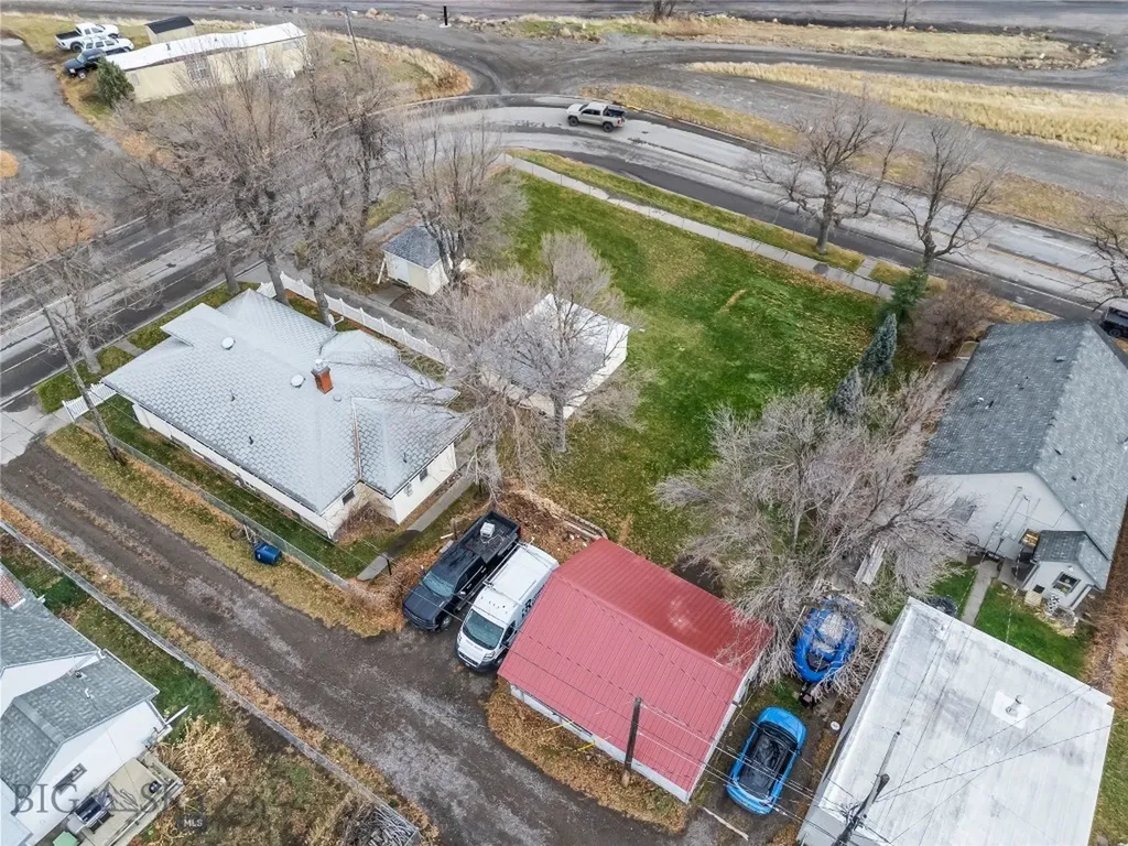 217 E Chinook Street Livingston MT 59047