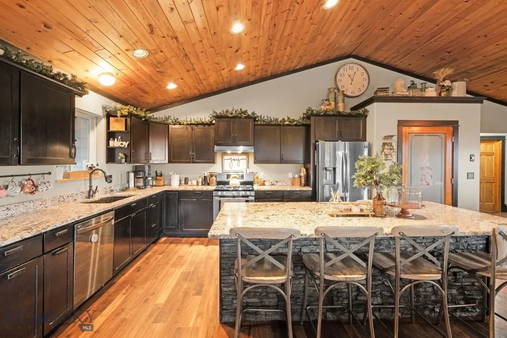 2426 Harper Puckett Bozeman MT 59718