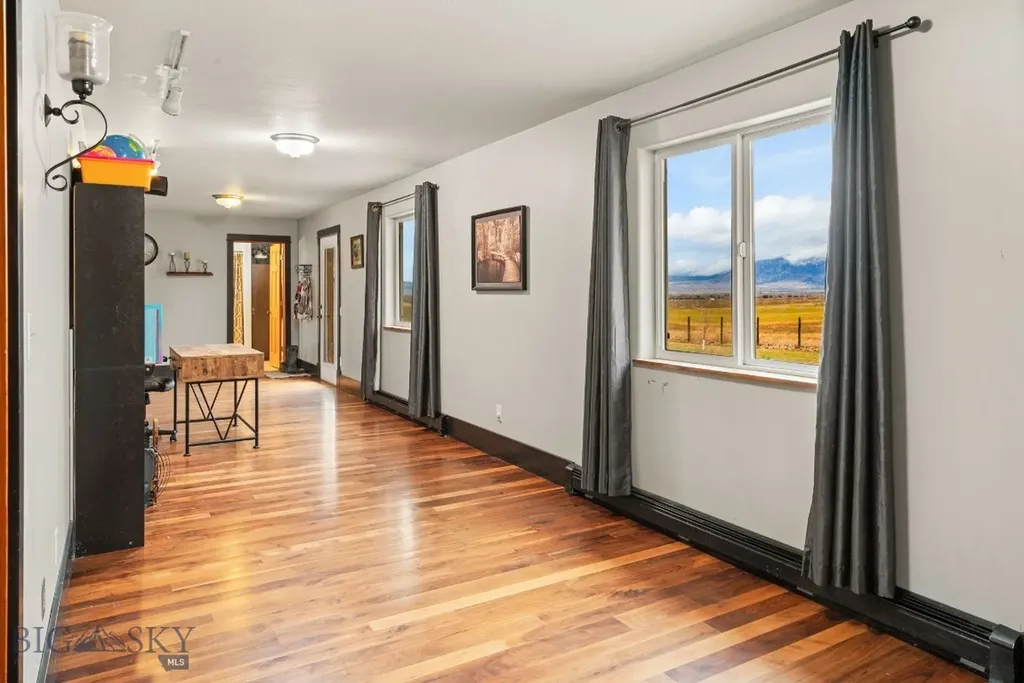 2426 Harper Puckett Bozeman MT 59718