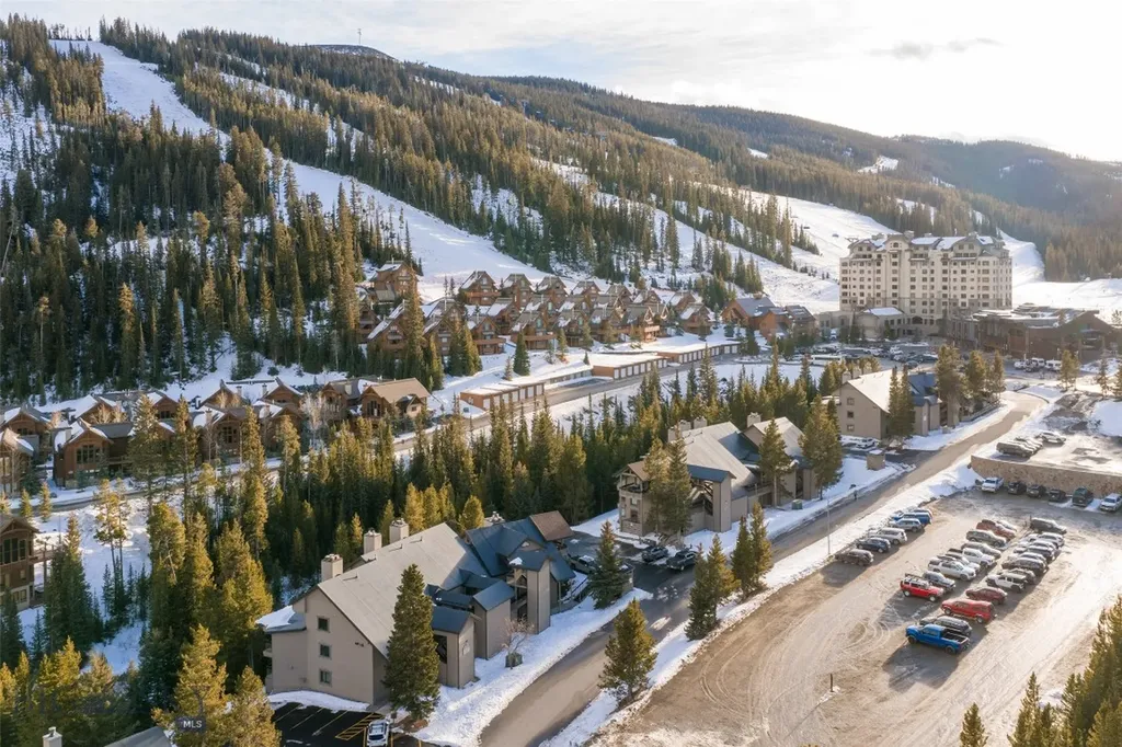 45 Turkey Leg Road Big Sky MT 59716