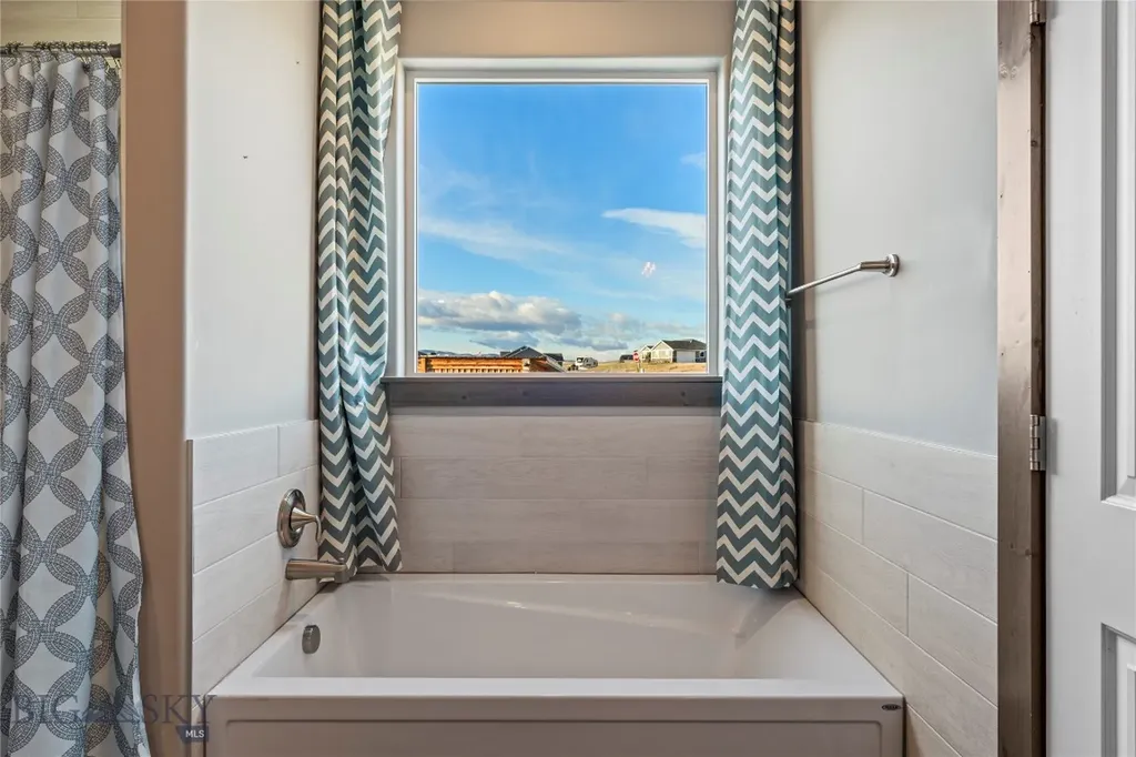 54 Western Larch Three Forks MT 59752