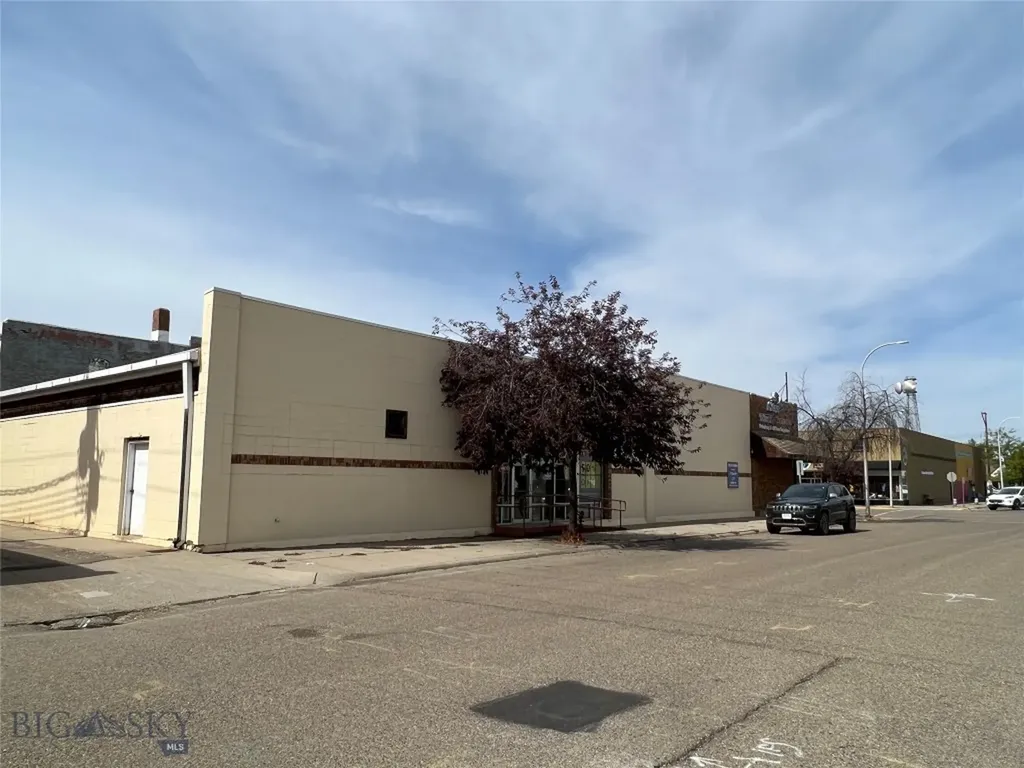 818 Main Street Miles City MT 59301