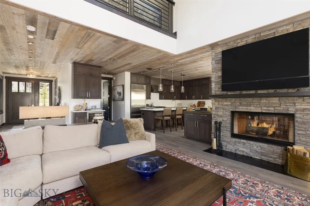 85 North Outlook Loop Big Sky MT 59716