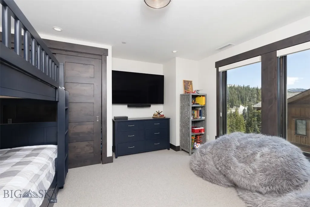 85 North Outlook Loop Big Sky MT 59716