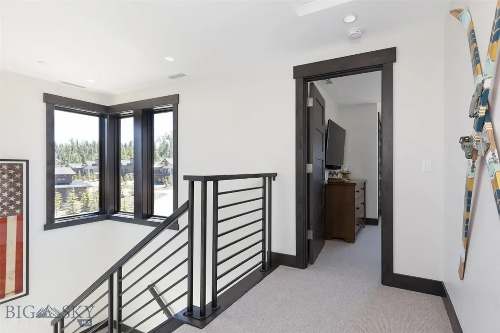 85 North Outlook Loop Big Sky MT 59716
