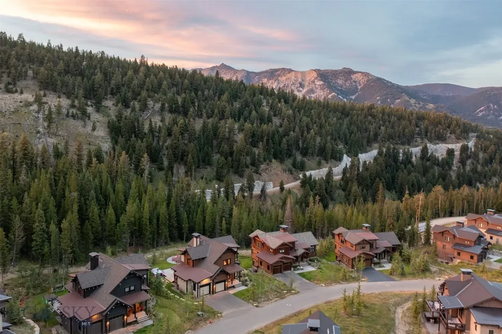 85 North Outlook Loop Big Sky MT 59716