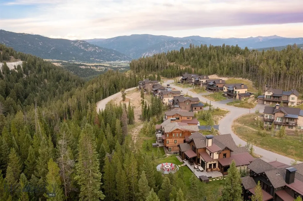 85 North Outlook Loop Big Sky MT 59716