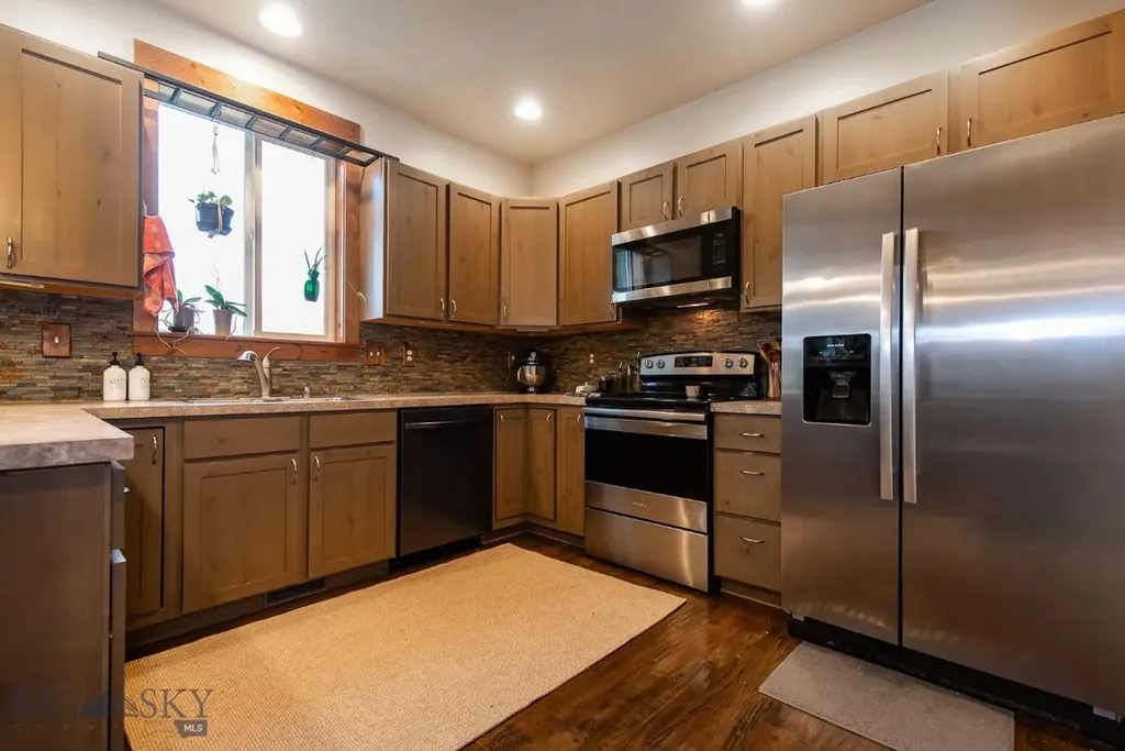 1005 Las Campanas Belgrade MT 59714