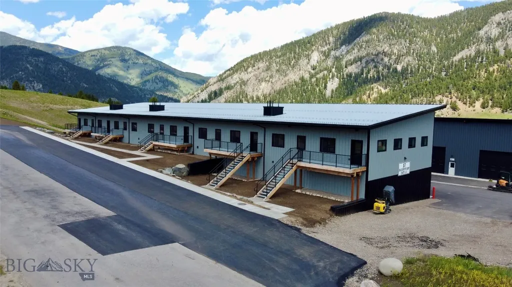 17 Blacksmith Loop Big Sky MT 59730