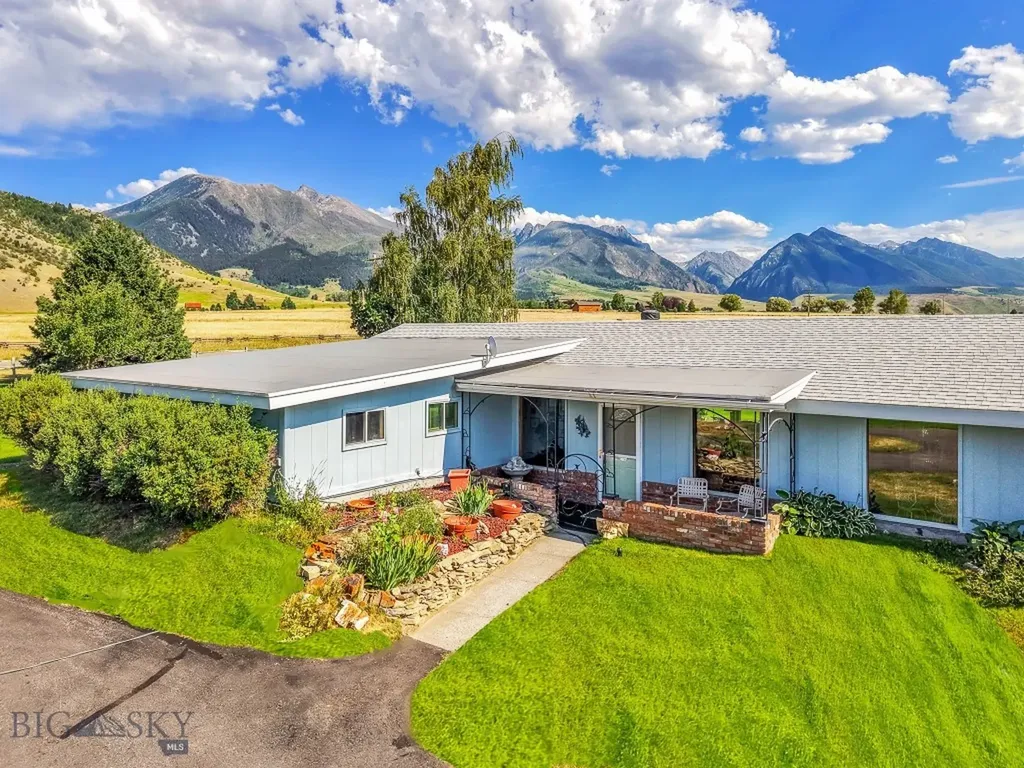 2851 E River Road Livingston MT 59047
