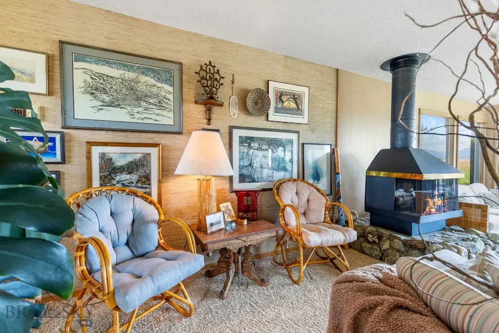 2851 E River Road Livingston MT 59047