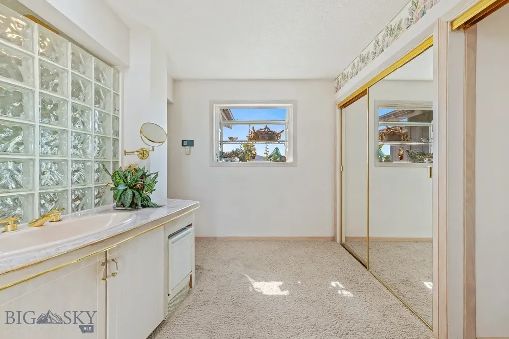2851 E River Road Livingston MT 59047
