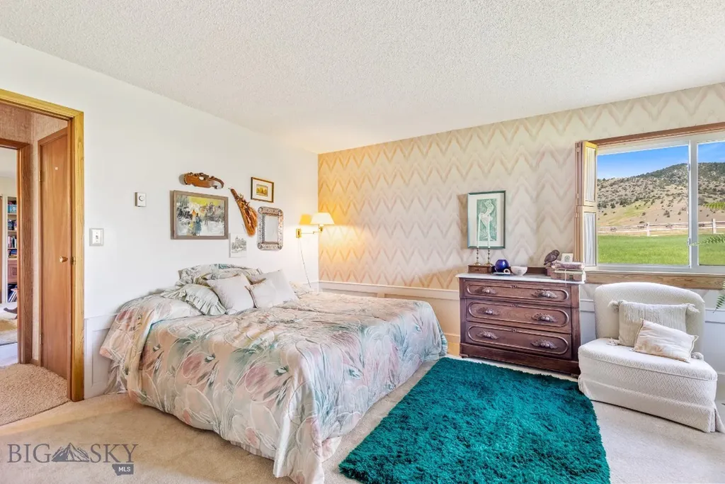 2851 E River Road Livingston MT 59047