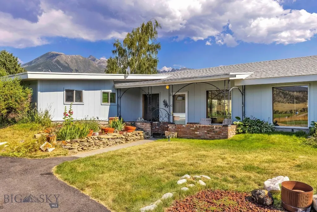 2851 E River Road Livingston MT 59047