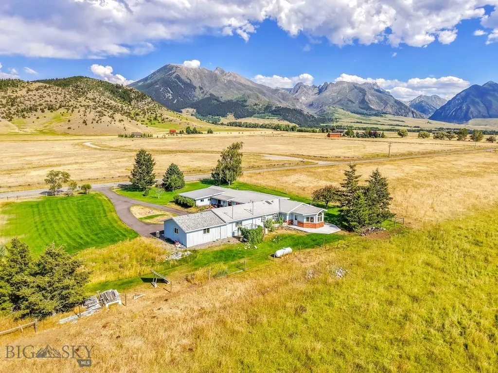 2851 E River Road Livingston MT 59047