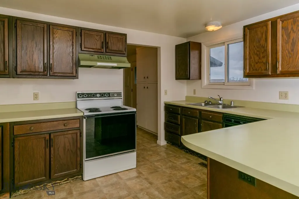 297 Big Timber Loop Road Big Timber MT 59011