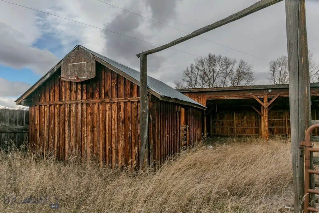 297 Big Timber Loop Road Big Timber MT 59011