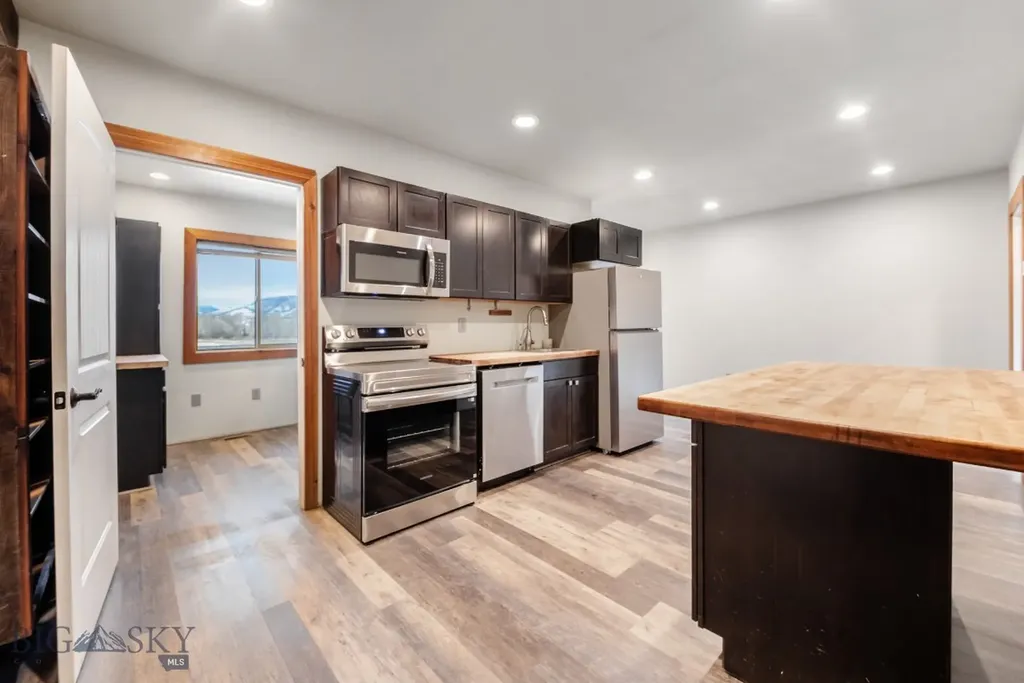 27 Progressive Drive Belgrade MT 59714