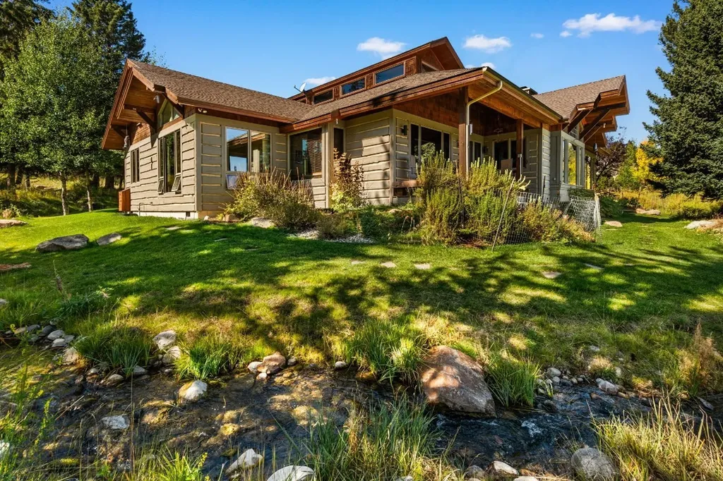 2700 Beaver Creek Road Gallatin Gateway MT 59730