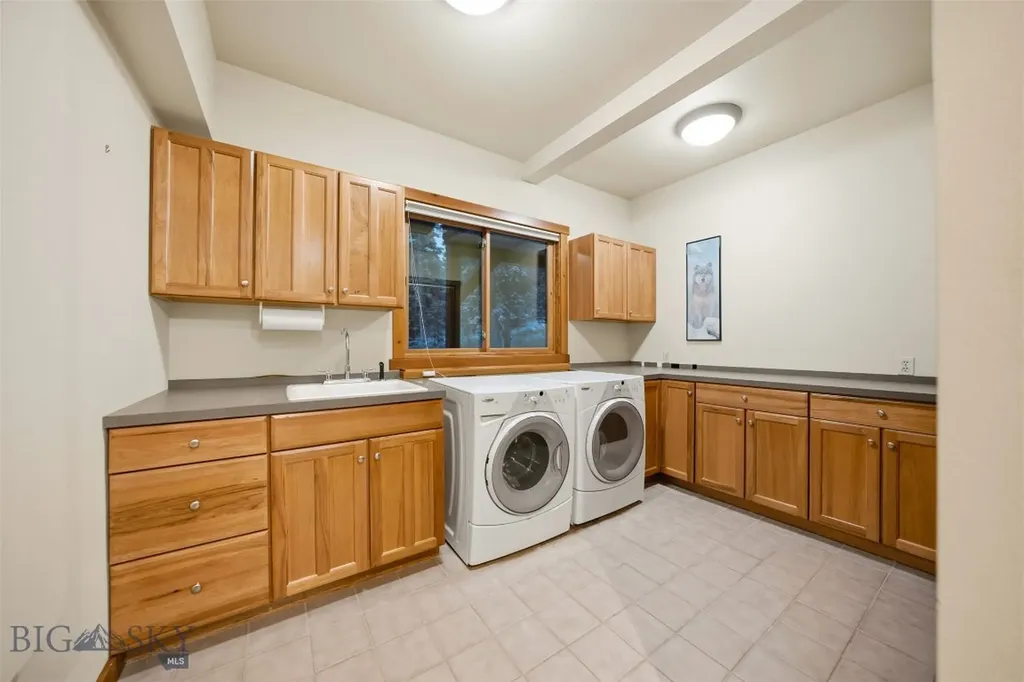 2700 Beaver Creek Road Gallatin Gateway MT 59730