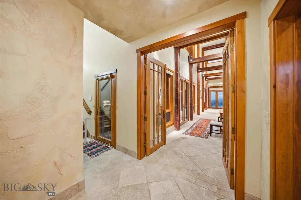 2700 Beaver Creek Road Gallatin Gateway MT 59730