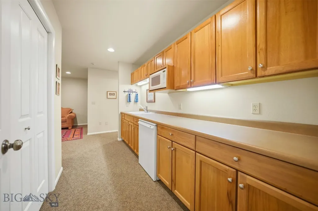 2700 Beaver Creek Road Gallatin Gateway MT 59730