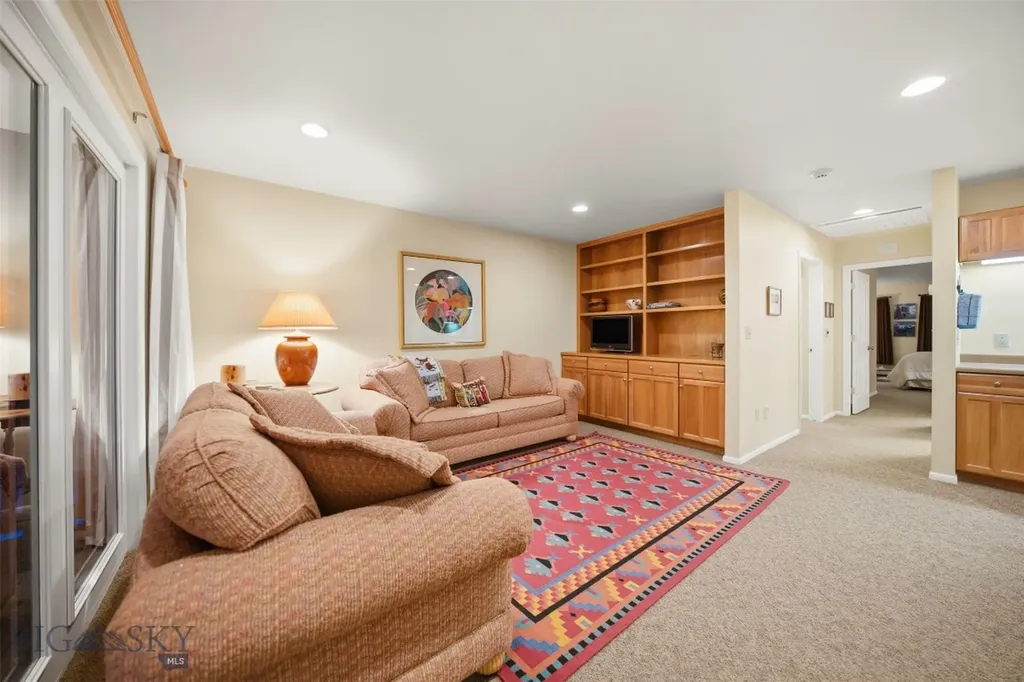 2700 Beaver Creek Road Gallatin Gateway MT 59730
