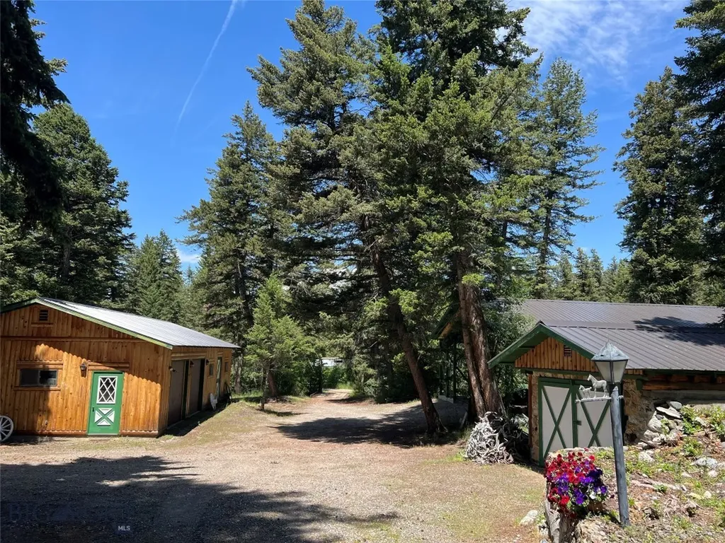 124 Deep Creek Road Livingston MT 59047