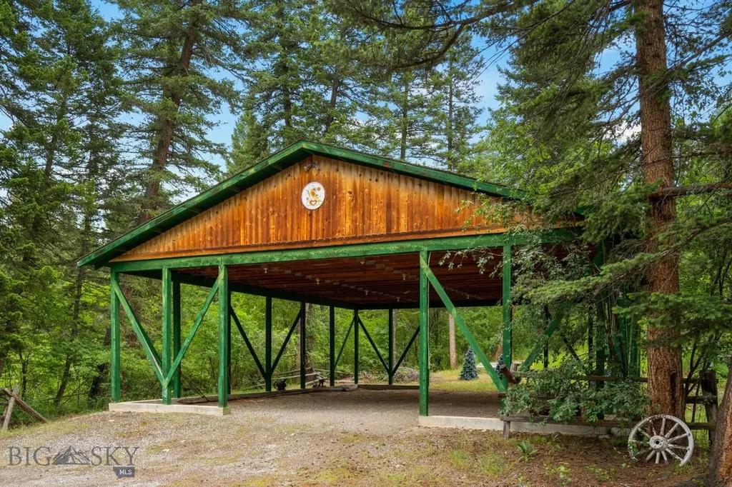 124 Deep Creek Road Livingston MT 59047