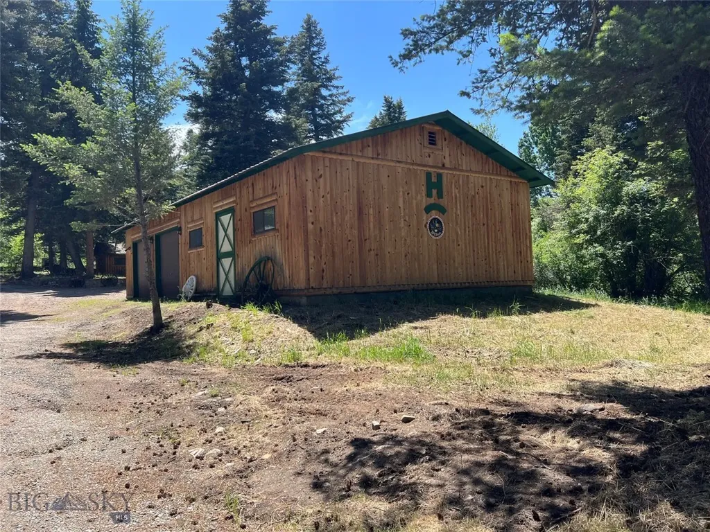 124 Deep Creek Road Livingston MT 59047