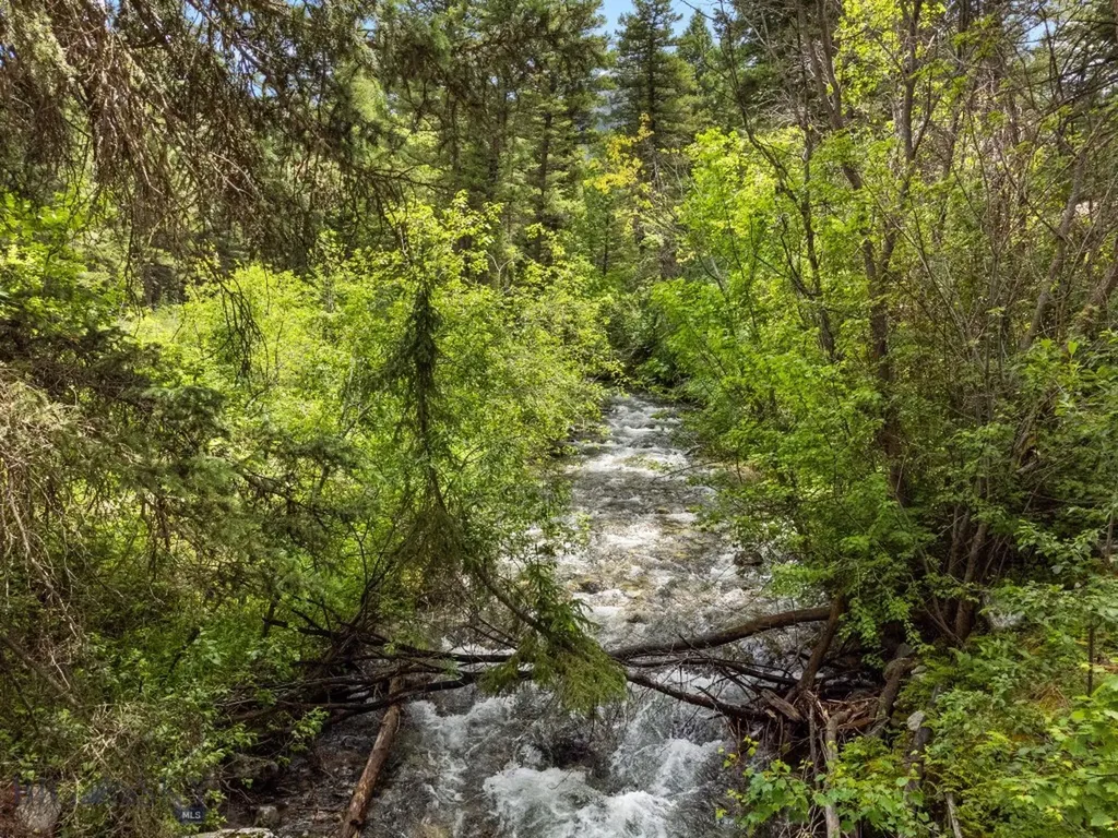 124 Deep Creek Road Livingston MT 59047